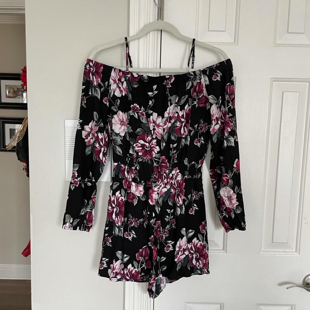(2/$15) PacSun LA Hearts Floral Romper
